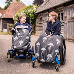 Manta cobertor silla de ruedas niños - nubes y rayos