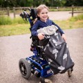 Manta silla de ruedas niños - nubes y rayos