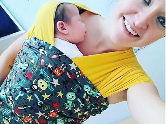 Fular portabebes amarillo