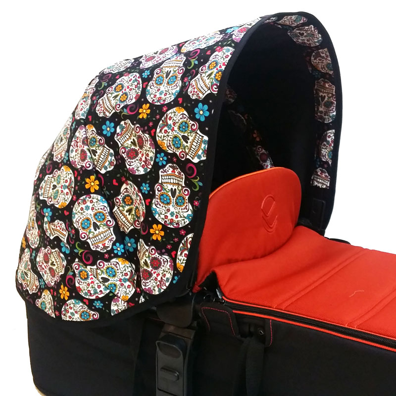 Capota para capazo Jane Micro con tela de calaveras