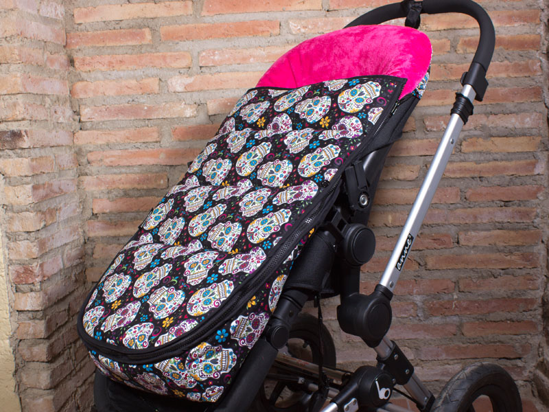 Saco de invierno bonito con estampado de calaveras mexicanas